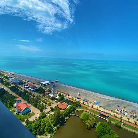 Relax And Unwind Premier Sea View Aparthotel In Batumi Ngoại thất bức ảnh