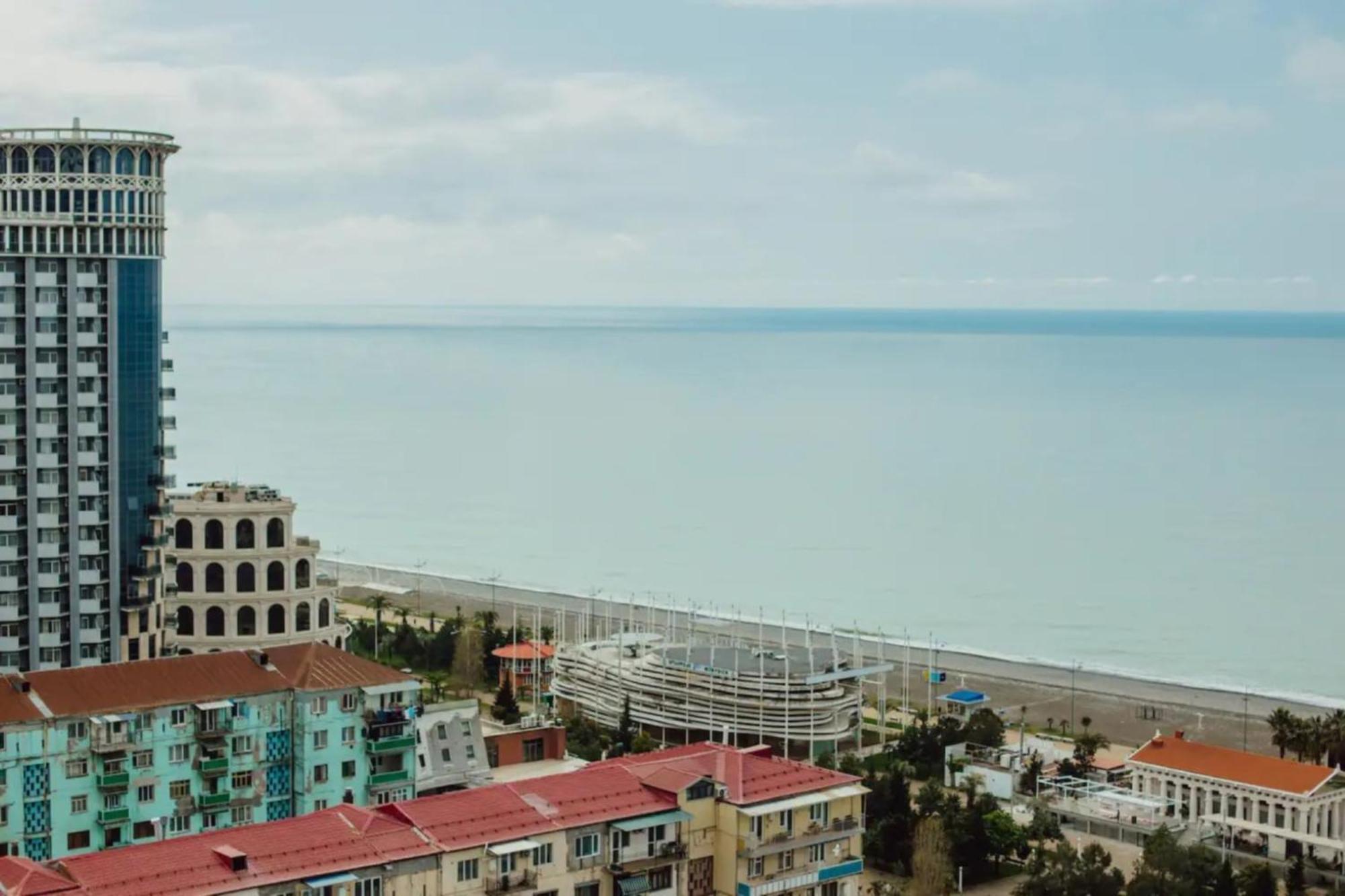 Relax And Unwind Premier Sea View Aparthotel In Batumi Ngoại thất bức ảnh