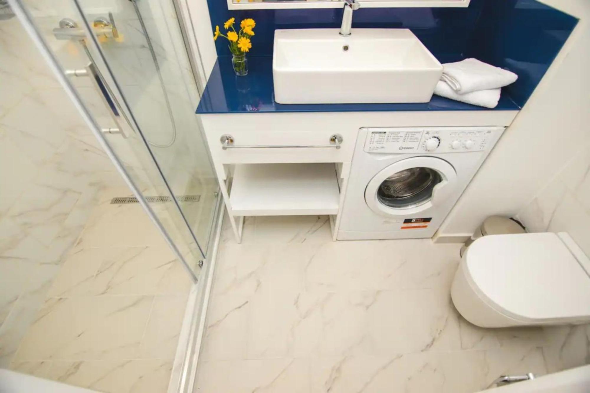 Relax And Unwind Premier Sea View Aparthotel In Batumi Ngoại thất bức ảnh