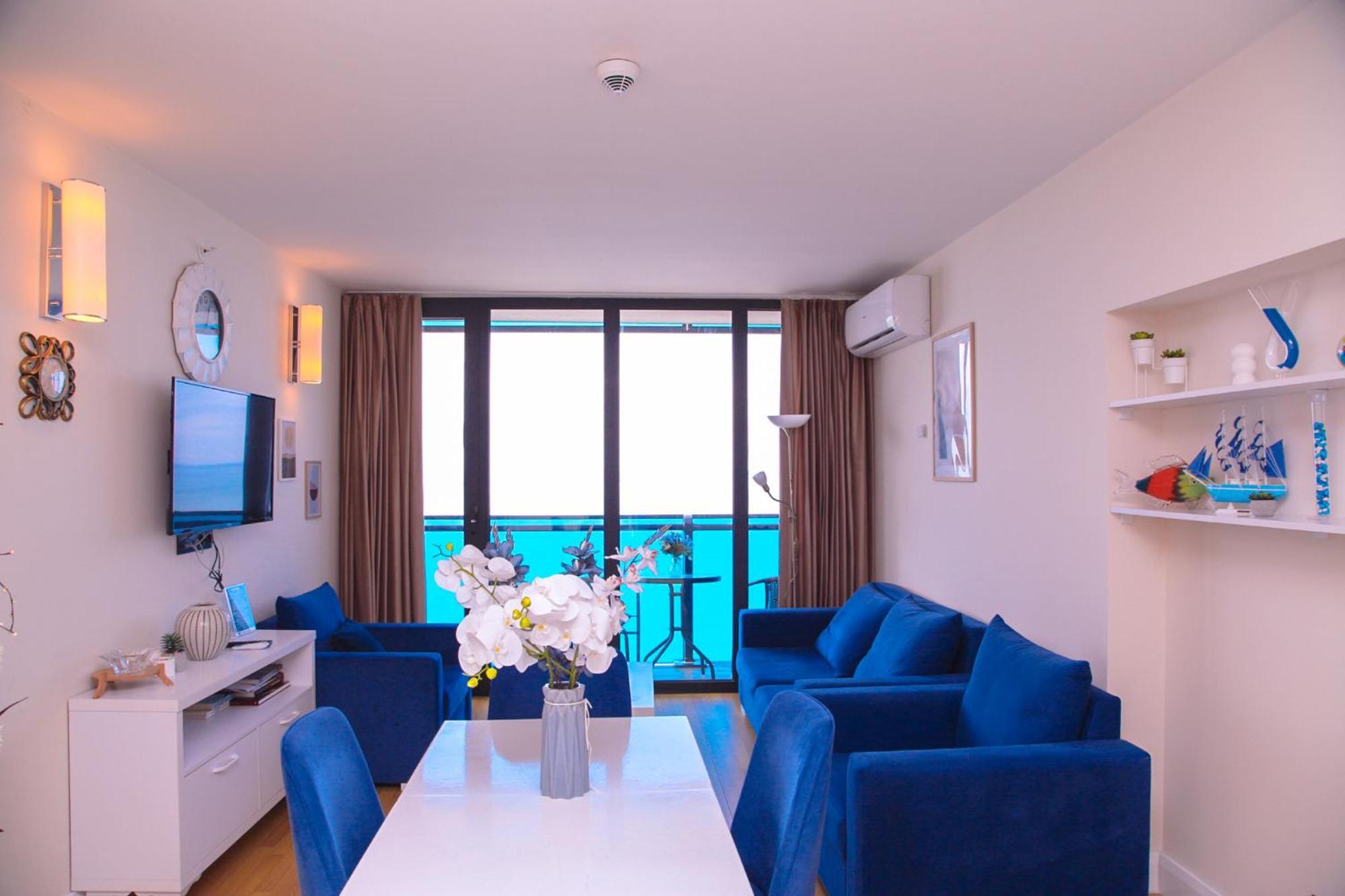 Relax And Unwind Premier Sea View Aparthotel In Batumi Ngoại thất bức ảnh